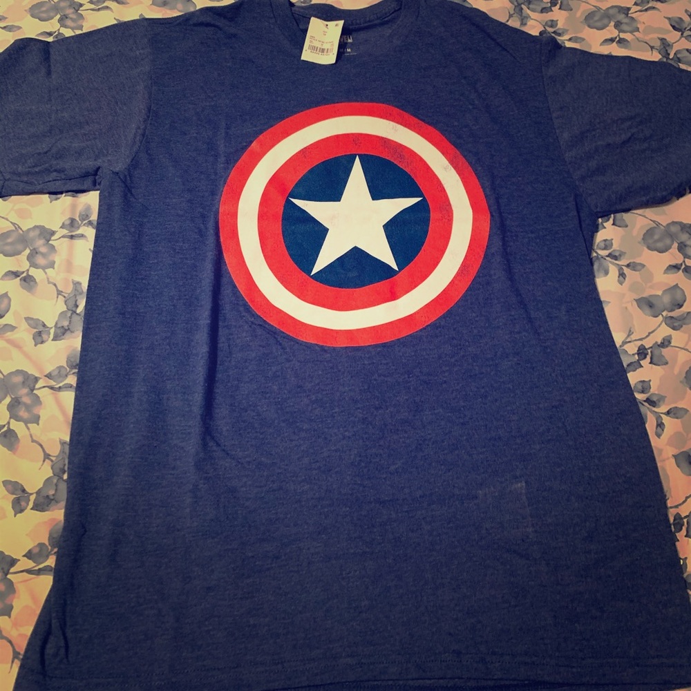 Captain America t shirt brand new